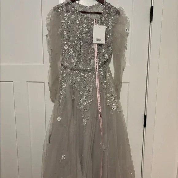 NWT Mac Duggal Dress 20444 // Embellished Gathered Long sleeve A-Line // Size 10 - Picture 7 of 9